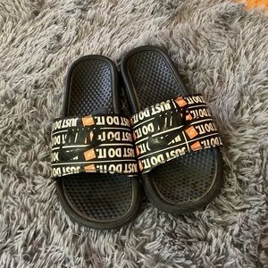 Nike Slides Size 9 Men or Women